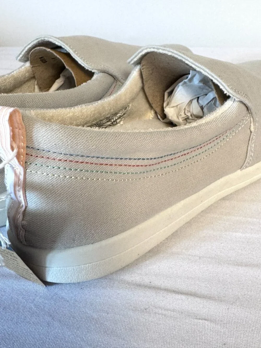 NWT Womens 9.5 Vionic Beach Marshall Black Casual Flats Rainbow Stitching Shoes